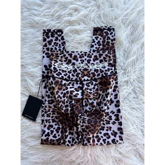 Civil Regime No Tomorrow Burning Time Sibyl Leggings
Leopard Digital Print Small - Picture 5 of 10